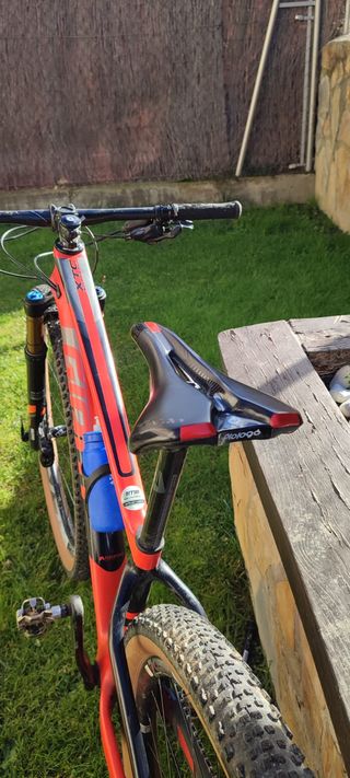 BICICLETA GIANT MTB/BTT  FULL CARBON TALLA S