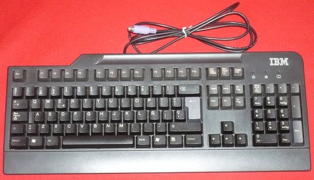 Teclado IBM SK-8820