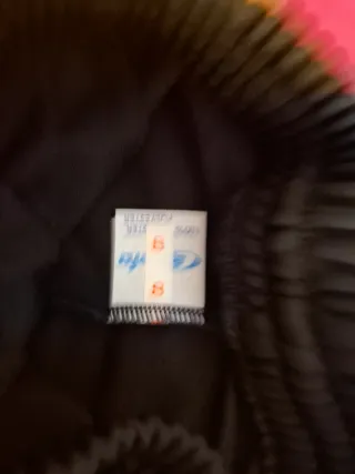 Pantalón portero acolchado Talla 8 sin estrenar