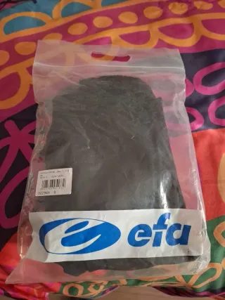 Pantalón portero acolchado Talla 8 sin estrenar