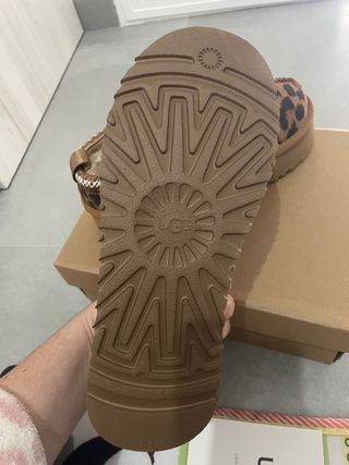 UGG mujer leopardo plataforma