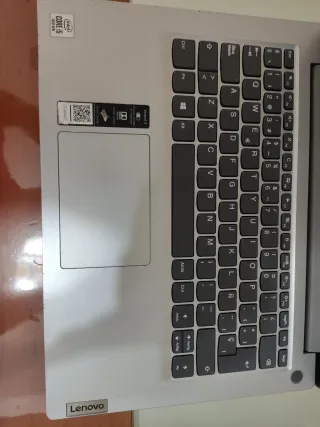 Portátil Lenovo Ideapad 3 i5