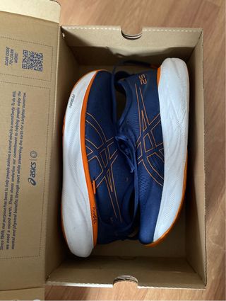 Zapatillas Asics Gel Nimbus 25 Talla 43.5