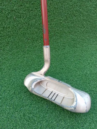 Putter Pinseeker  ti-King palo de golf