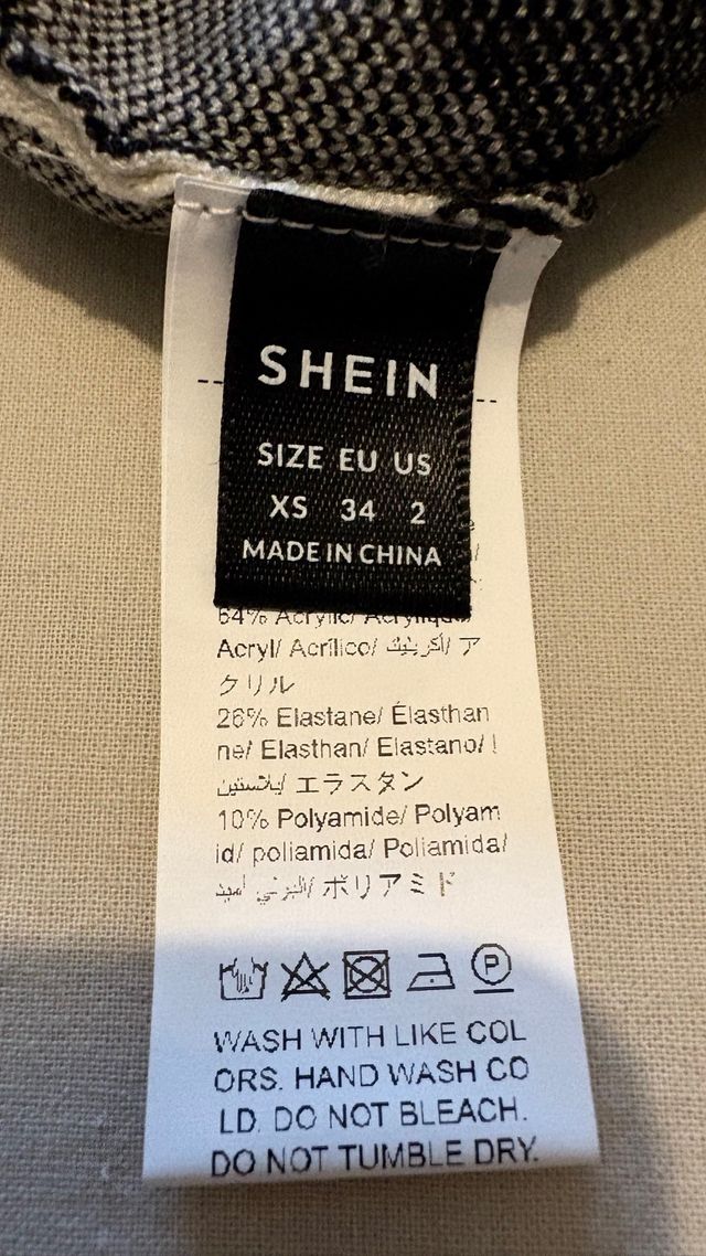 Vestido de punto con estampado cebra