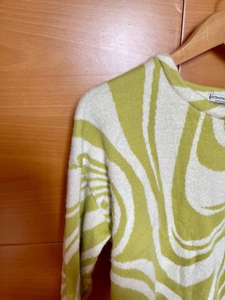 Jersey Stradivarius verde y blanco Talla S