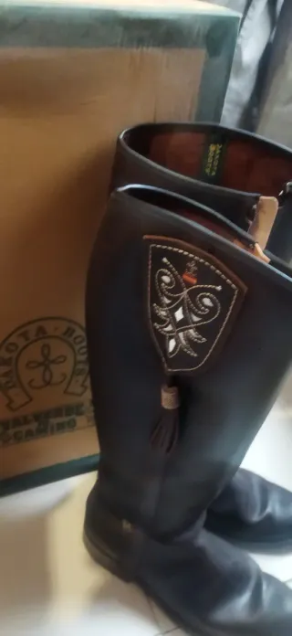 Botas Valverde del Camino Talla 40 Marrón