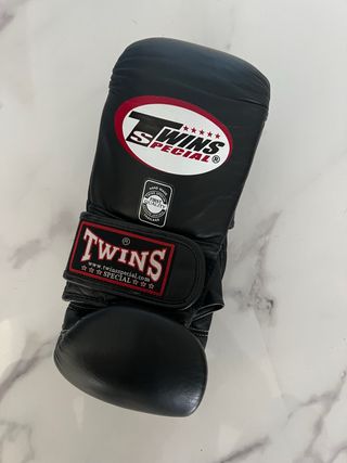 Guantes Boxeo Muay Thai Twins 4oz