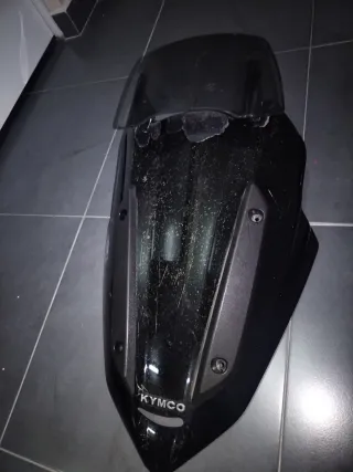 Cúpula Kymco Xciting 400i,o  Cambio por baúl 46L