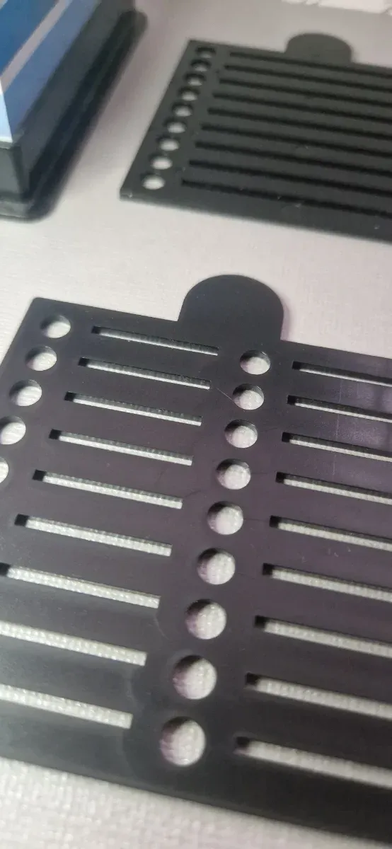 Dispensador Post-it con plantillas