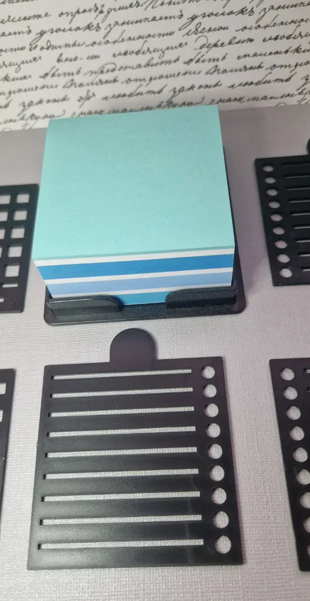 Dispensador Post-it con plantillas