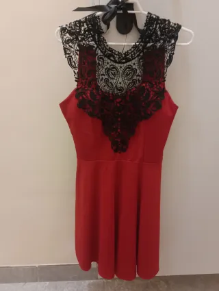 Vestido fiesta encaje negro y rojo