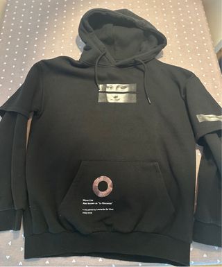 Sudadera Mona Lisa Pull&Bear Negra