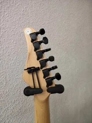 Guitarra Eléctrica Kramer Blanca