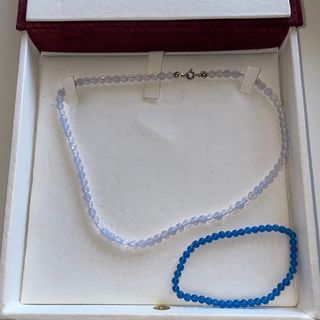 Set collana e bracciale perline