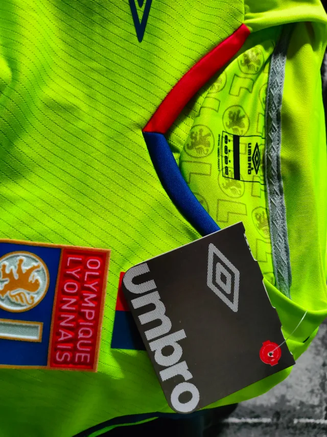 Camiseta Olympique Lyon Benzema Talla M