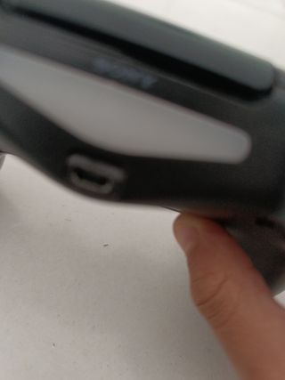 Mando PS4 no original, semi nuevo