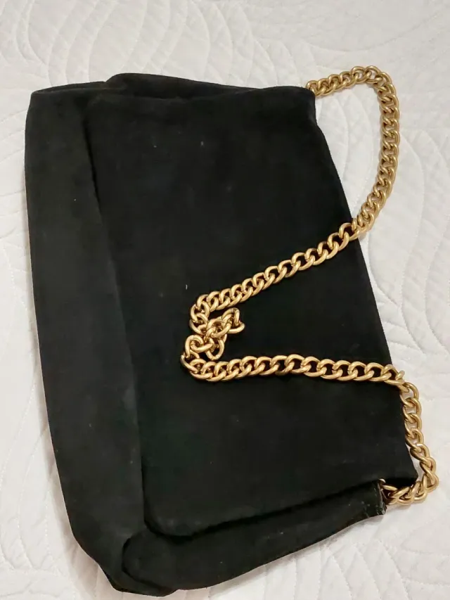 Bolso Negro Mango Cadena Dorada