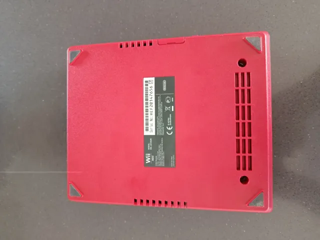 Nintendo Wii Mini Negra y Roja