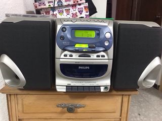 Equipo de música Philips AZ2407