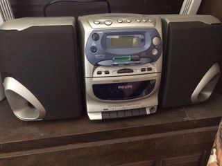 Equipo de música Philips AZ2407