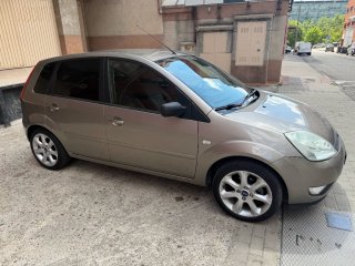 Ford Fiesta 2004