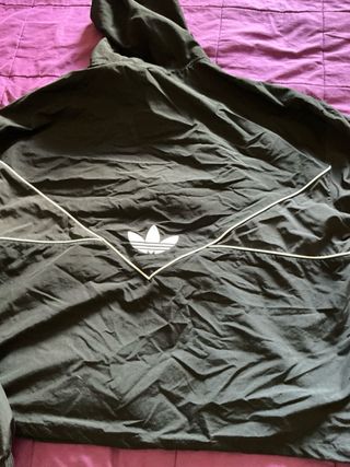 Cazadora cortavientos Adidas Talla M