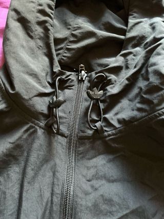 Cazadora cortavientos Adidas Talla M