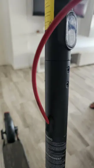 Patinete Eléctrico Xiaomi Scooter 4 + Cargador