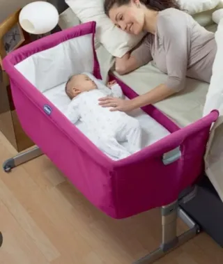 Minicuna Colecho Chicco Next to me Morada