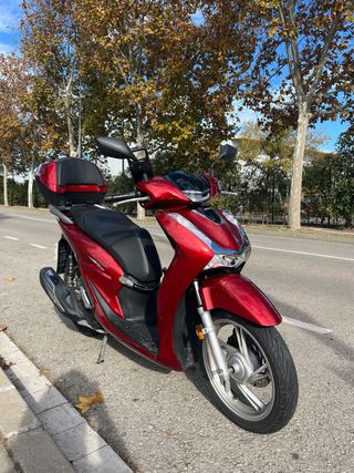 Honda SH125i Roja
