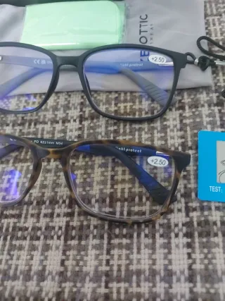 Gafas de Ver Zenottic +2.50 (Negras y Marrones)