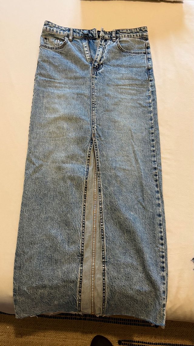 Falda larga vaquera con abertura