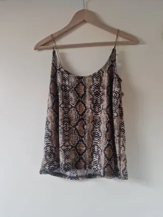 Blusa estampado serpiente tirantes cadena