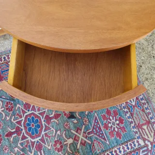 Coppia comodini/tavolini vintage legno e ferro