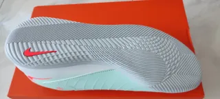 Zapatillas Nike  Phantom Fútbol Talla 44