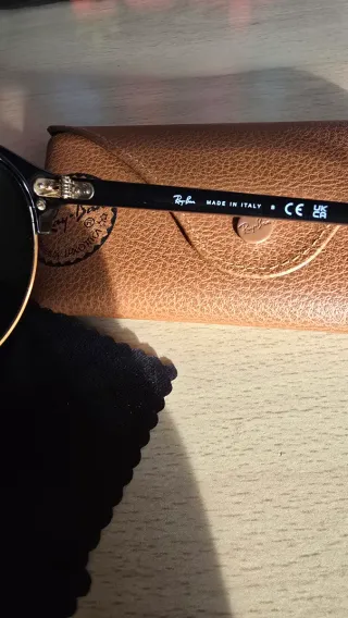 Gafas de sol Ray-Ban RB4246 Negro/Dorado