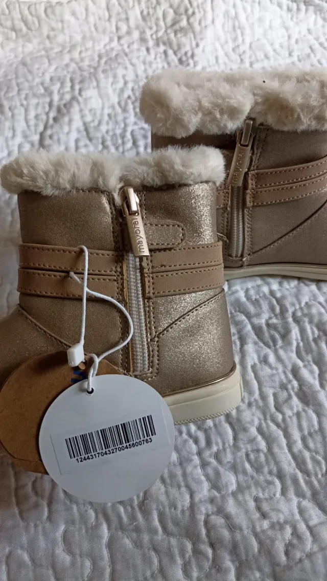 Botas niña Mayoral doradas con pelo