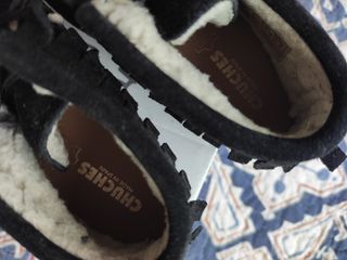 Calzado niño negro con pelo