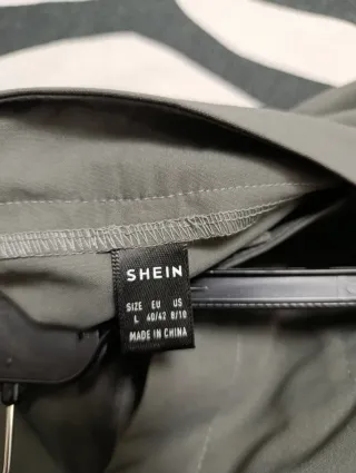 Pantalón cargo gris talla L