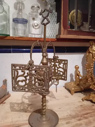 Lámpara de bronce antigua 50 altura y 27 ancho