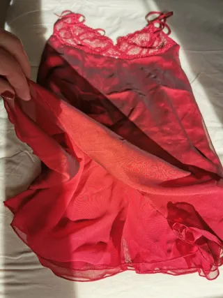 Camisón tirantes encaje vino