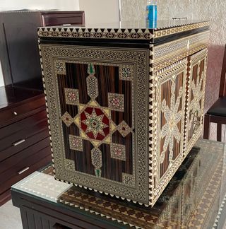 Mueble Taracea Artesanal Expositor Relojes