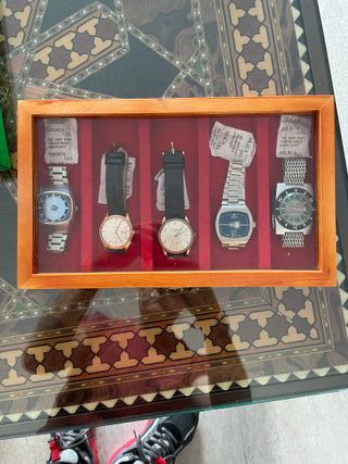 Mueble Taracea Artesanal Expositor Relojes