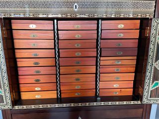 Mueble Taracea Artesanal Expositor Relojes