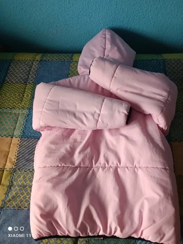 Chaqueta Fila acolchada rosa talla 12 años