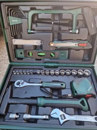 Caja de herramientas Parkside verde   N*2