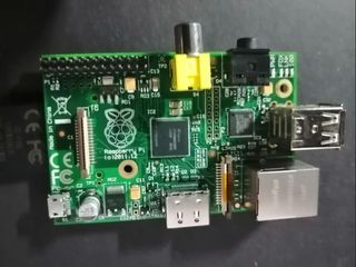 Raspberry Pi 1 B 512MB RAM + Case