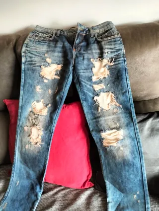 Vaqueros desgastados azules
