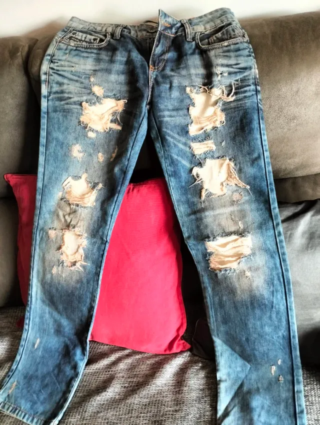 Vaqueros desgastados azules